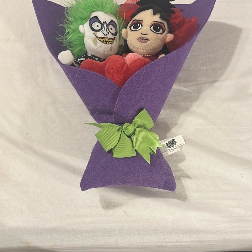 Beetlejuice & Lydia Valentine Plush Bouquet 5 piece set